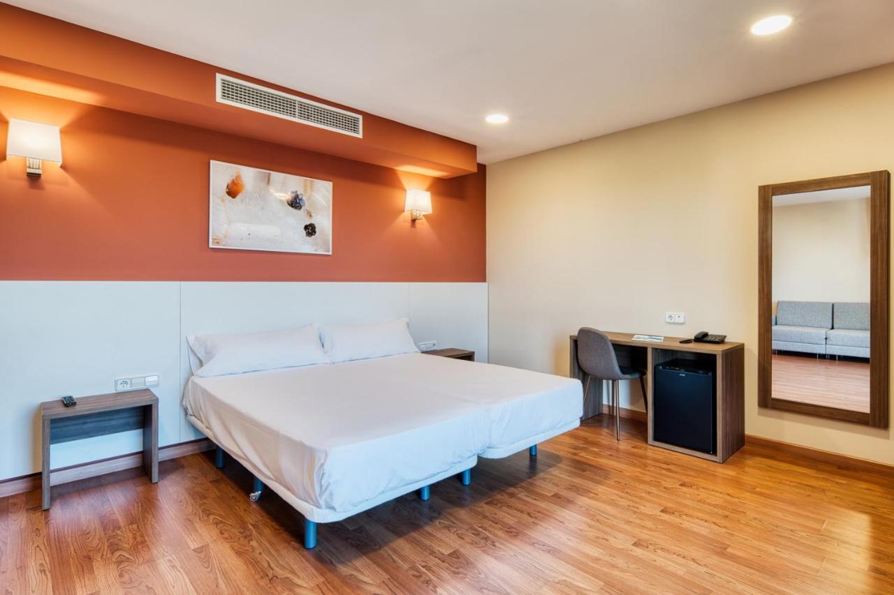 Checkin Madrid Mostoles Dış mekan fotoğraf