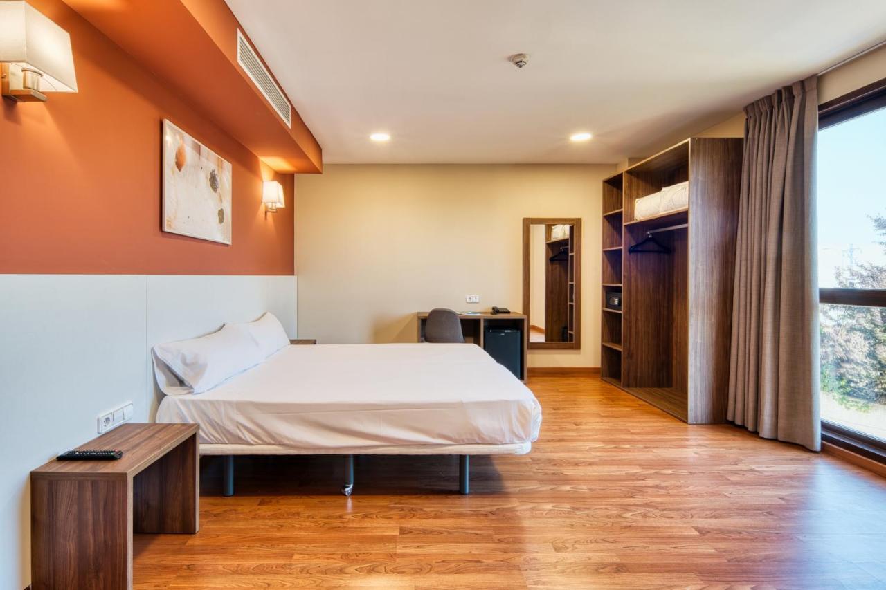 Checkin Madrid Mostoles Dış mekan fotoğraf